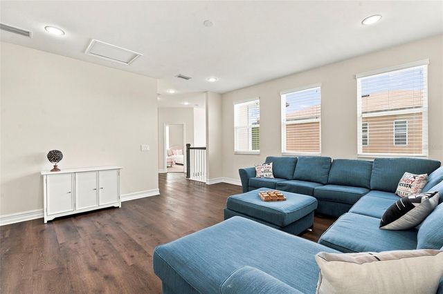 28907 REVARO LANE, Wesley Chapel, FL 33543