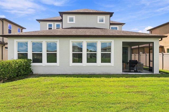 28907 REVARO LANE, Wesley Chapel, FL 33543