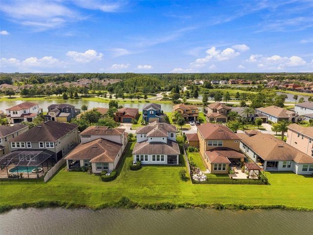 28907 REVARO LANE, Wesley Chapel, FL 33543