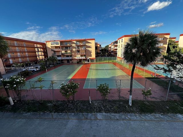 1990 W 56th St 1203, Hialeah, FL 33012