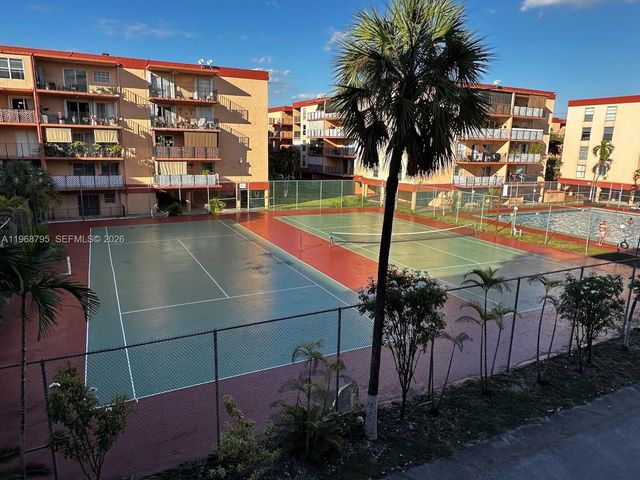 1990 W 56th St 1203, Hialeah, FL 33012