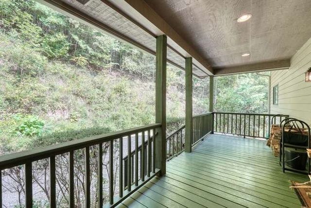 296 Caddis Trail, Hayesville, NC 28904