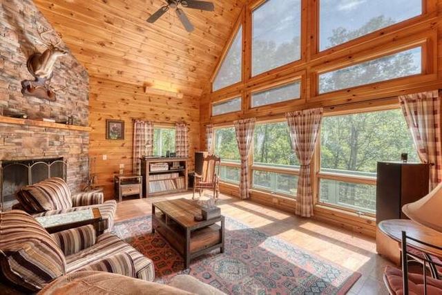 296 Caddis Trail, Hayesville, NC 28904