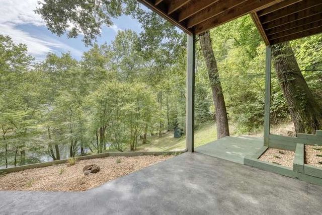 296 Caddis Trail, Hayesville, NC 28904