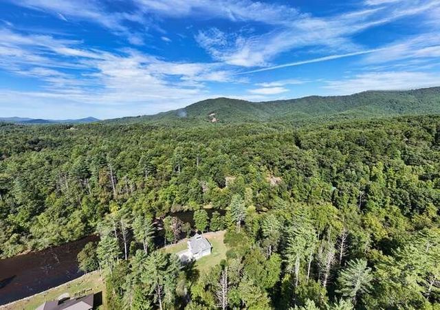 296 Caddis Trail, Hayesville, NC 28904