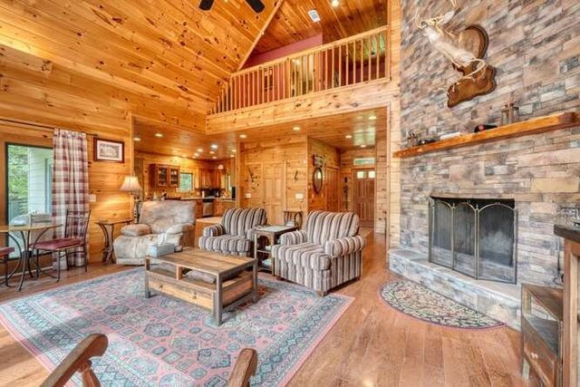 296 Caddis Trail, Hayesville, NC 28904