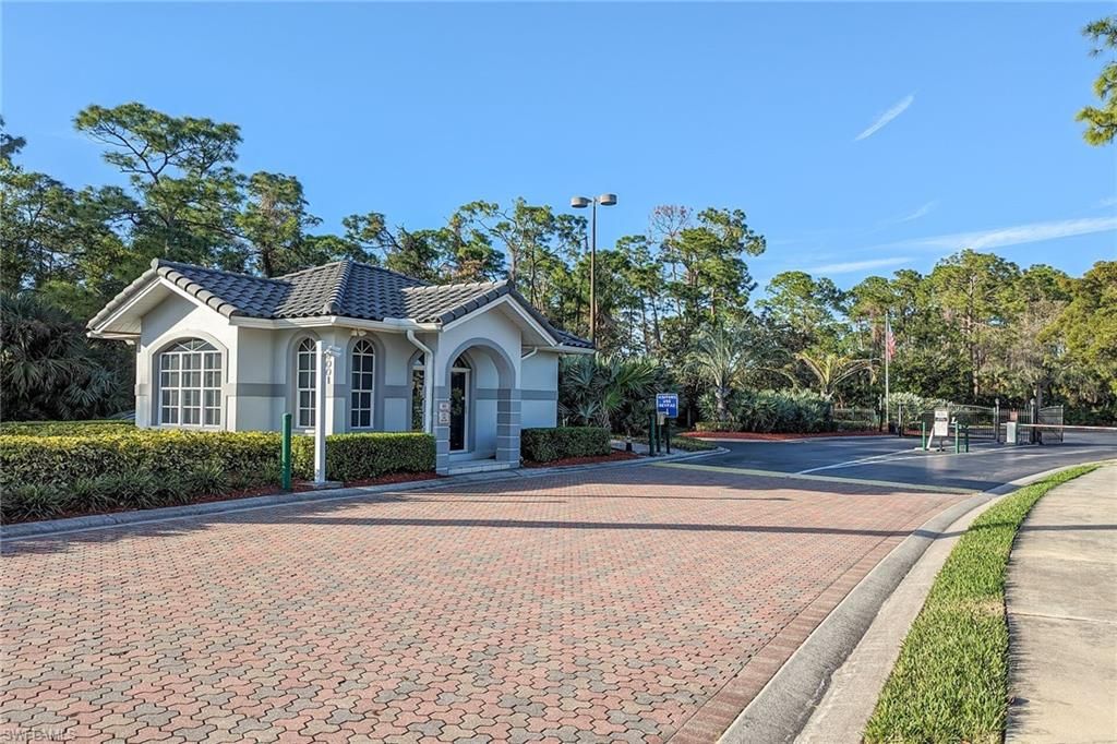 409 Gabriel CIR 2207, NAPLES, FL 34104 — photo 2