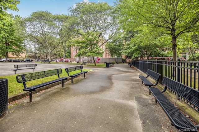 1 Vincent Road 1G, Bronxville, NY 10708