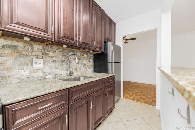 1 Vincent Road 1G, Bronxville, NY 10708