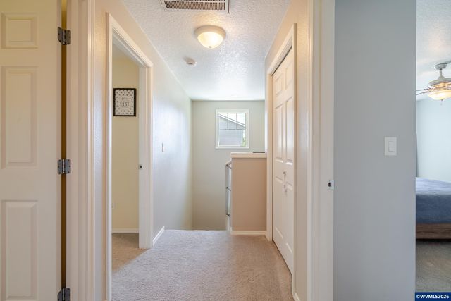 647 NE Autumn Ridge Dr, Mcminnville, OR 97128