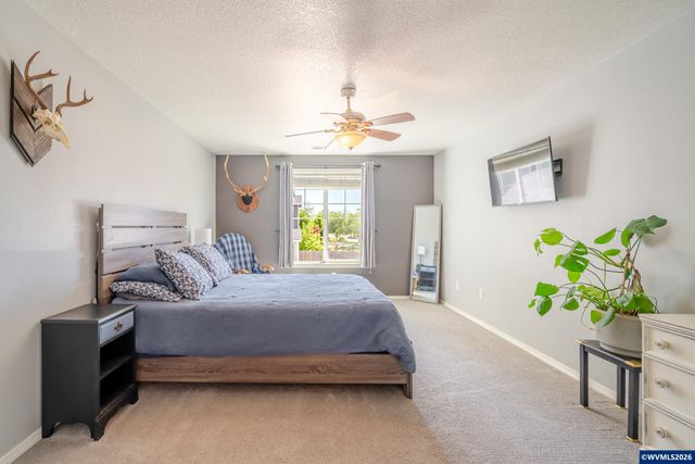 647 NE Autumn Ridge Dr, Mcminnville, OR 97128