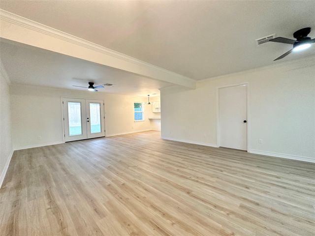 9539 Beverlyhill Street, Houston, TX 77063