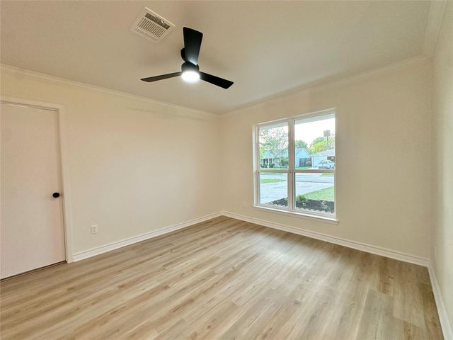 9539 Beverlyhill Street, Houston, TX 77063