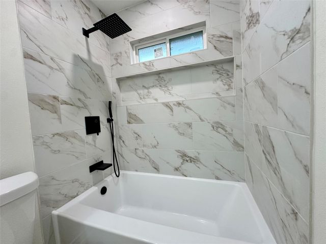 9539 Beverlyhill Street, Houston, TX 77063