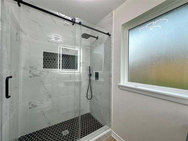 9539 Beverlyhill Street, Houston, TX 77063