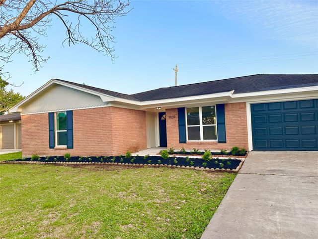9539 Beverlyhill Street, Houston, TX 77063