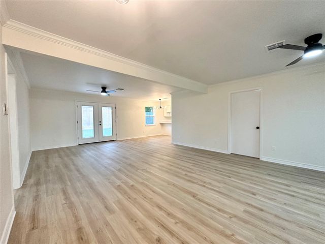 9539 Beverlyhill Street, Houston, TX 77063