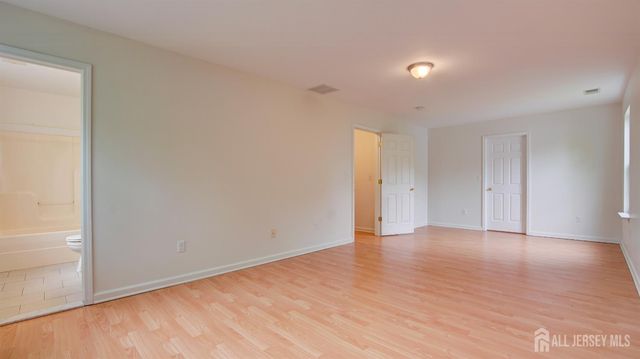109 Woodland Drive, Aberdeen, NJ 07747