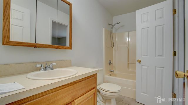109 Woodland Drive, Aberdeen, NJ 07747