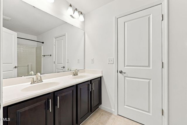 5509 Teversham Way, Cary, NC 27519