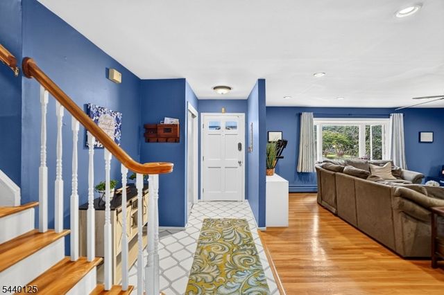 802 KAMINSKI DRIVE, Rahway City, NJ 07065