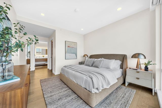 188 Brookline Avenue 22K, Boston, MA 02115