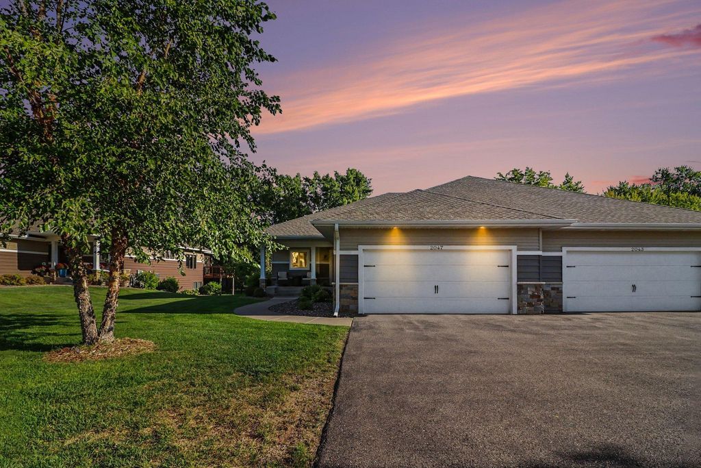 2047 Goodview Avenue N, Oakdale, MN 55128 — exterior