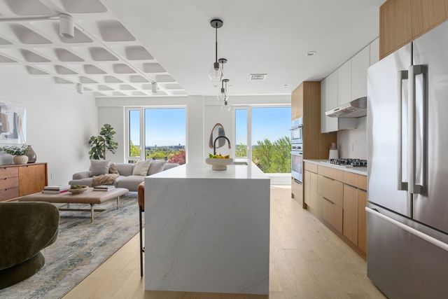 125 Lowell Street 3B, Somerville, MA 02143