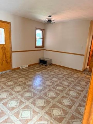 958 Shaw Drive, Newark, OH 43055