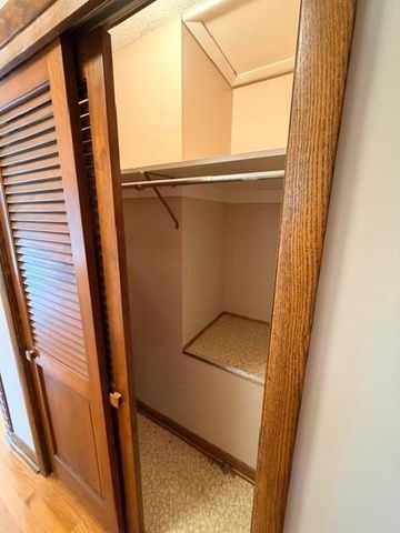 958 Shaw Drive, Newark, OH 43055