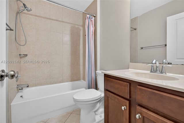 4182 Cascada Cir, Cooper City, FL 33024