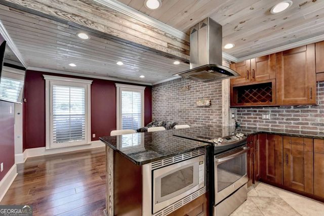 2105 Sandown Court, Lawrenceville, GA 30043