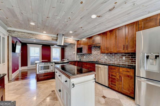 2105 Sandown Court, Lawrenceville, GA 30043