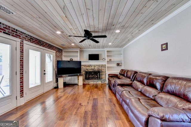 2105 Sandown Court, Lawrenceville, GA 30043
