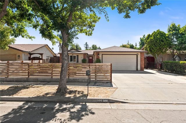 3034 N Marty, Fresno, CA 93722