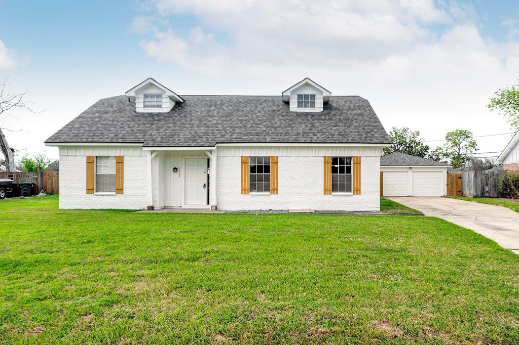 7230 Pella Drive, Houston, TX 77036