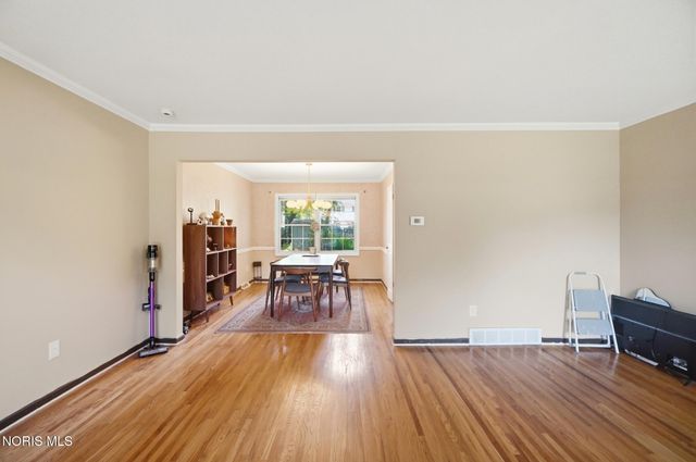 5743 E Candlestick Court, Toledo, OH 43615