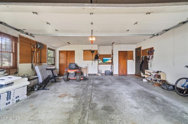 5743 E Candlestick Court, Toledo, OH 43615