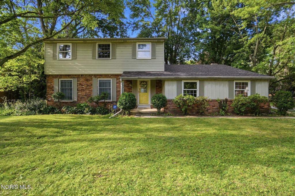 5743 E Candlestick Court, Toledo, OH 43615