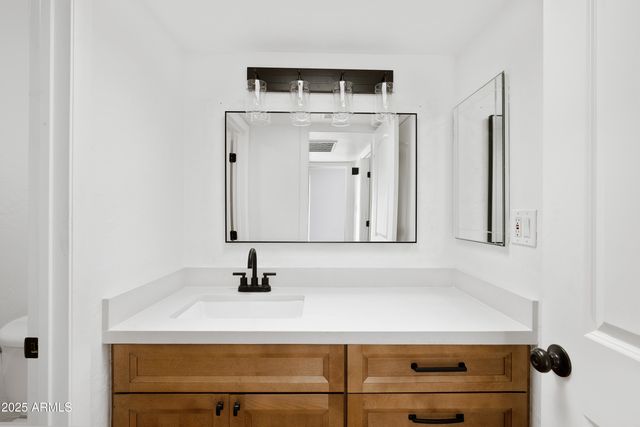 2014 N 51st Way, Phoenix, AZ 85008