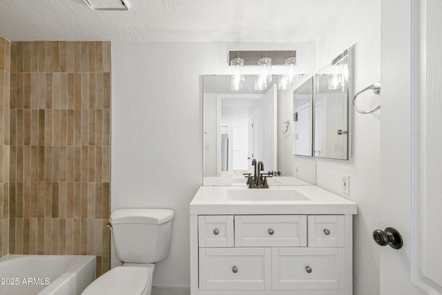 2014 N 51st Way, Phoenix, AZ 85008