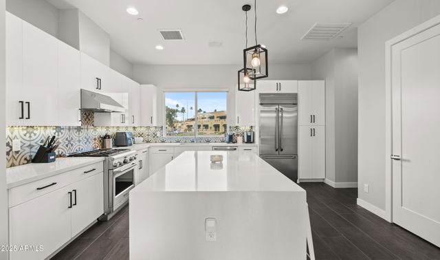 1717 E MORTEN Avenue 5, Phoenix, AZ 85020