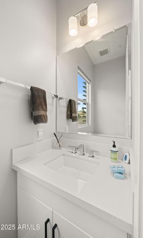 1717 E MORTEN Avenue 5, Phoenix, AZ 85020