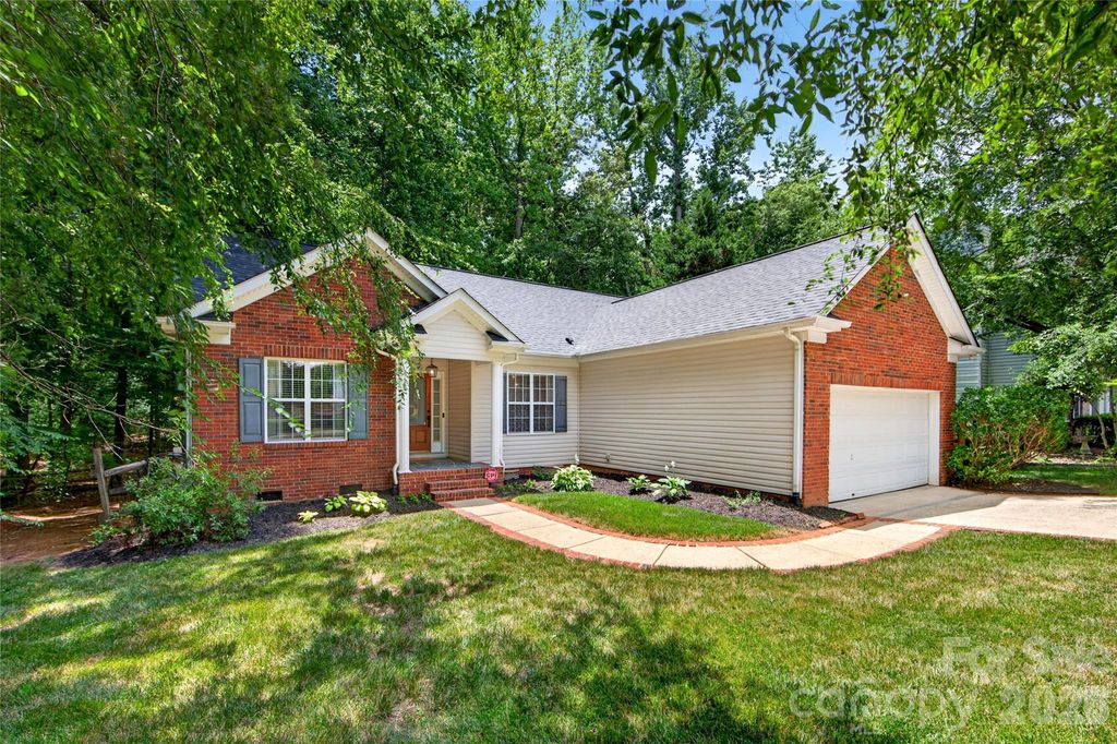 8121 Poplar Grove Circle, Waxhaw, NC 28173
