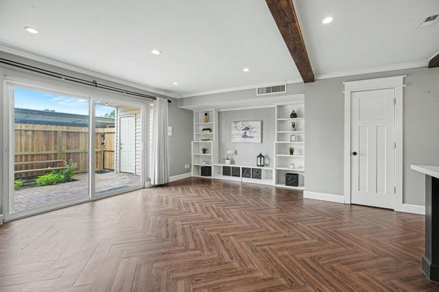 18206 Heritage Lane 8206, Nassau Bay, TX 77058