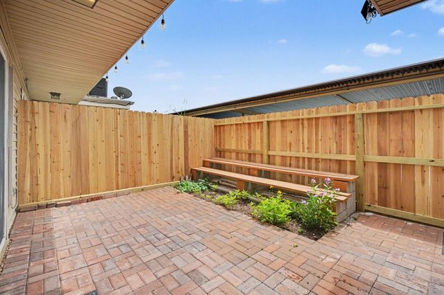 18206 Heritage Lane 8206, Nassau Bay, TX 77058