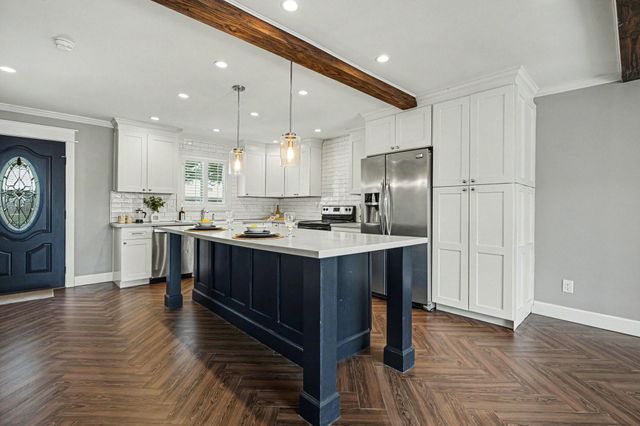18206 Heritage Lane 8206, Nassau Bay, TX 77058