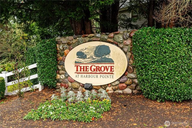 11521 Pine Court, Mukilteo, WA 98275