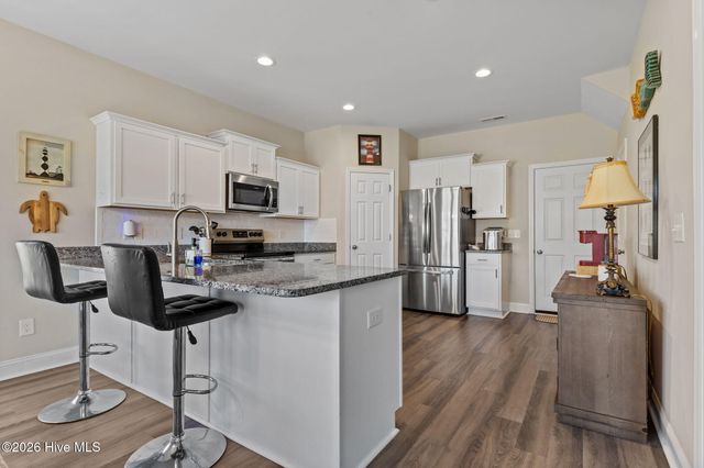 105 Starkey Creek Drive, Swansboro, NC 28584