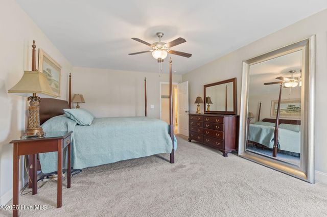 105 Starkey Creek Drive, Swansboro, NC 28584